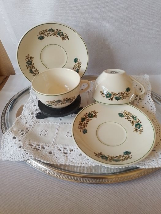 2 chávenas de chá com pires Sacavém