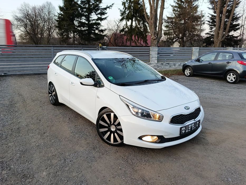 Kia Ceed 2012r_1.6 diesel 128km_alu 18 + zima_cala w oryginale_bogata opcja