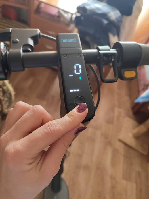 Електросамокат Ninebot