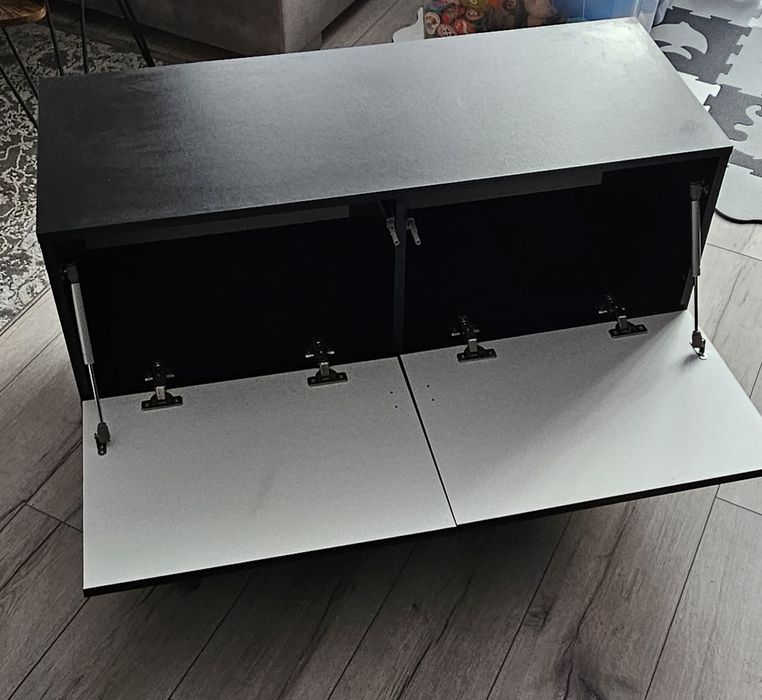 Szafka RTV - stan idealny, fronty połysk + złote nóżki