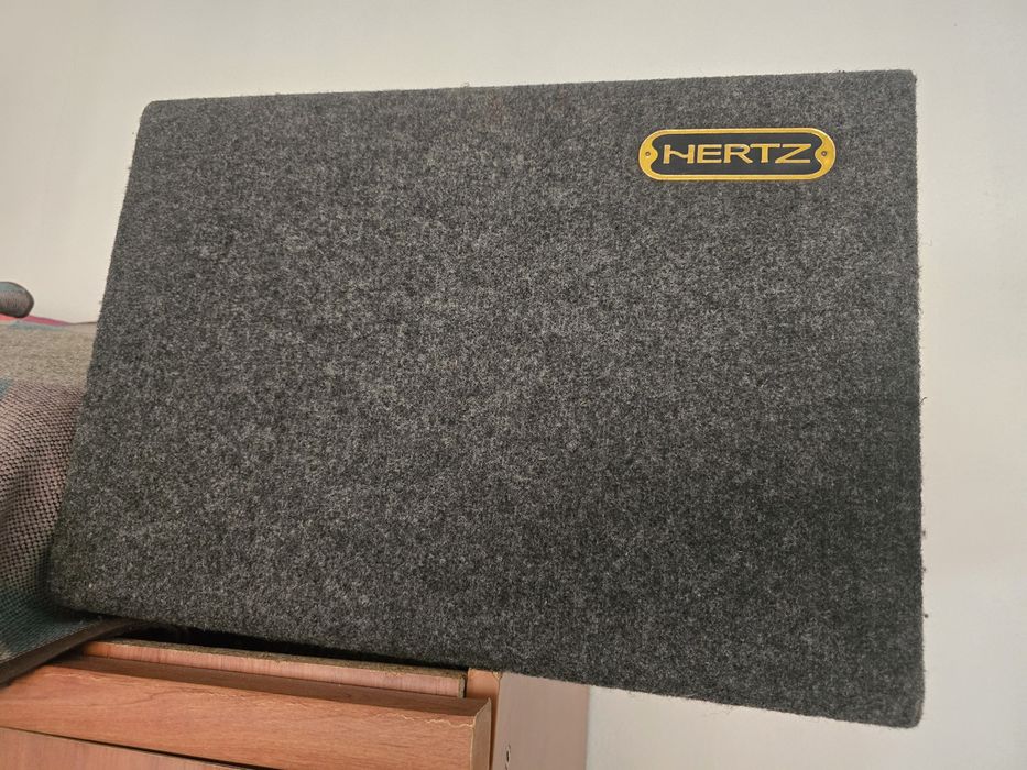 Caixa para subwoffer Hertz