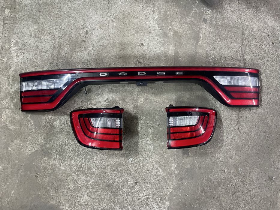 Ліхтар, люстра Dodge Durango