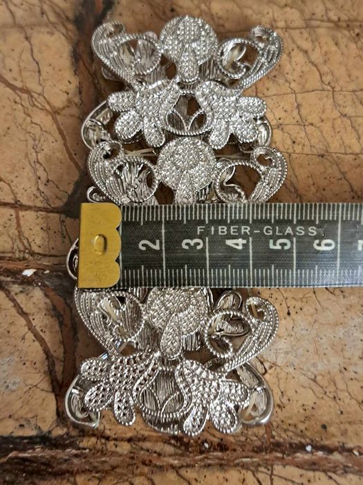 Bransoletka damska na gumce