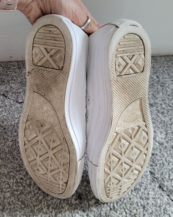 Białe skórzane converse 38