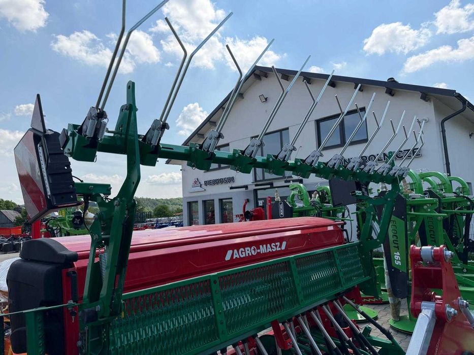 Siewnik Agro-Masz 3,0 m / 2,7 m / 2,5 m SR301 SR271 SR251