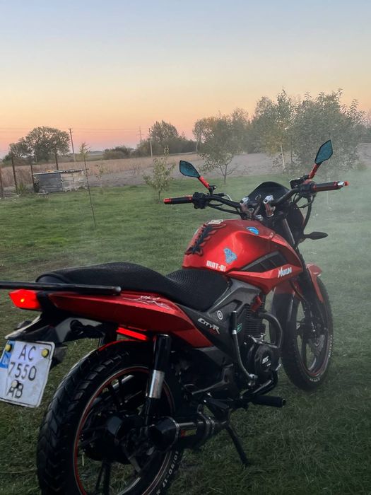 Продаю мотоцикл Lifan Sityr 200