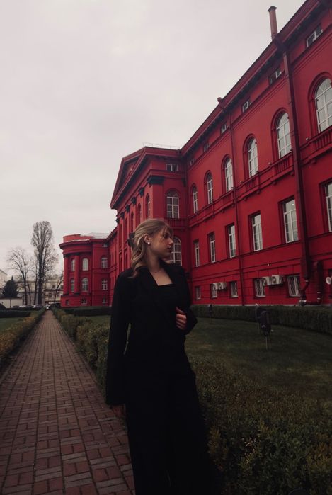 Репетитор з англійської мови
