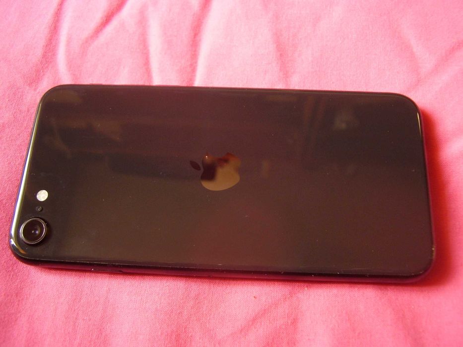 Мобільний телефон Iphone SE2020 64GB