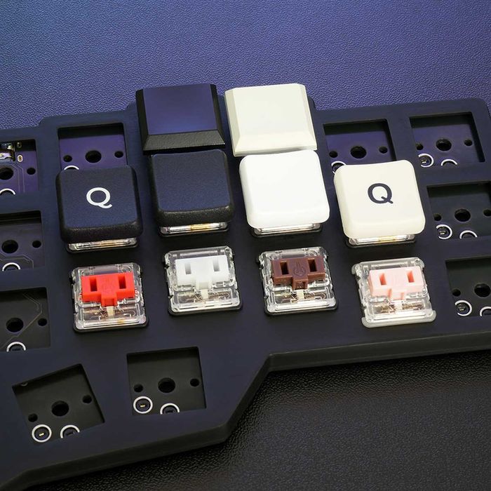 Бездротова низькопрофільна спліт клавіатура Hallie на Kailh Choc