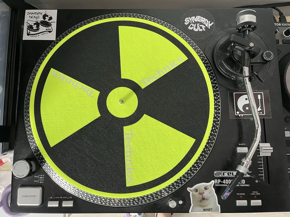 Gramofon Reloop RP  4000 M3D