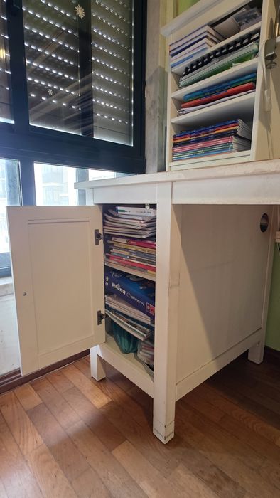 Vendo secretaria ikea - 2 módulos