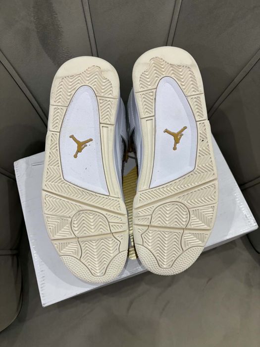 buty jordan 4 gold metalic