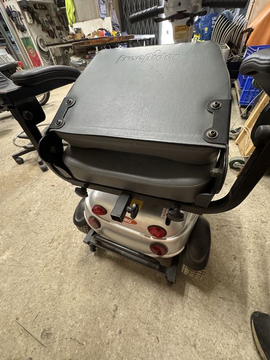 Scoter eletrica egiro