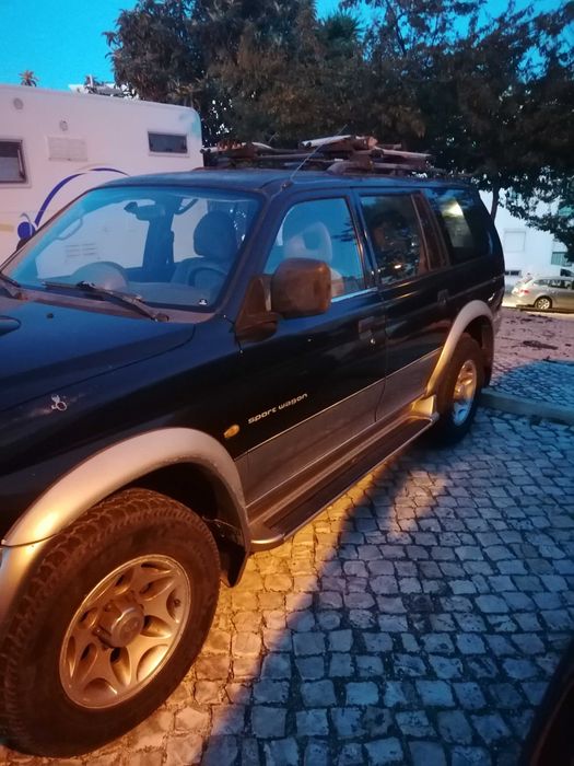 Vendo mitsubishi sportwagen 2.5