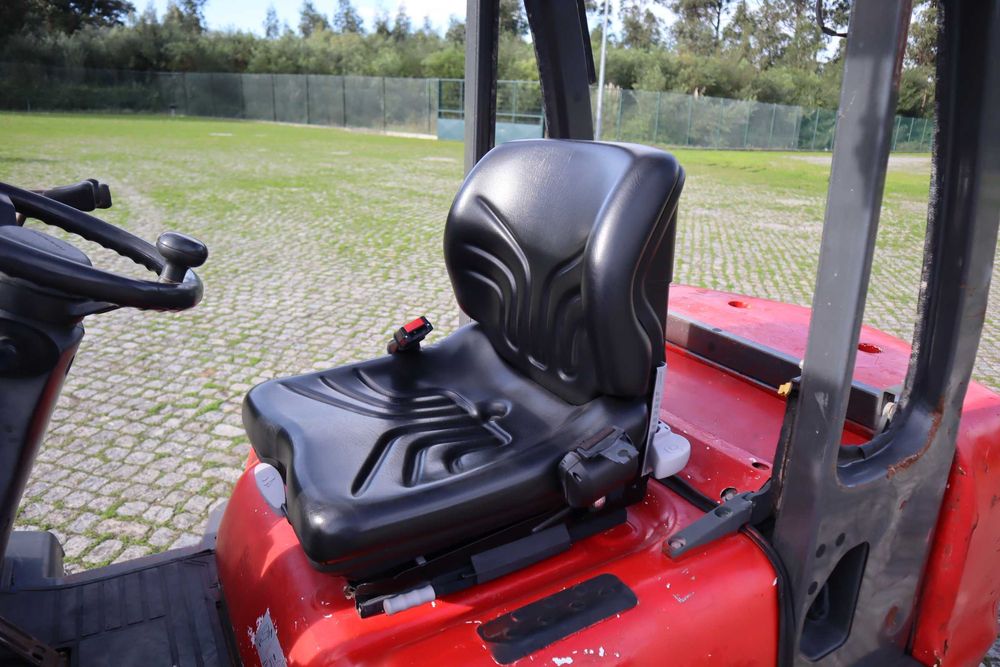 2012 Nissan Y1D2A25Q 2500 kg Empilhador Diesel