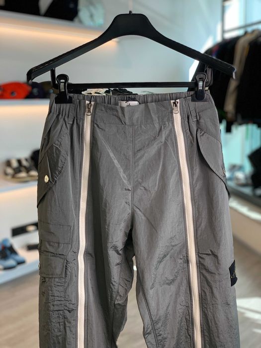 Штани STONE ISLAND 31619 Regenerated Nylon Cargo Pants Grey SI0264-GY