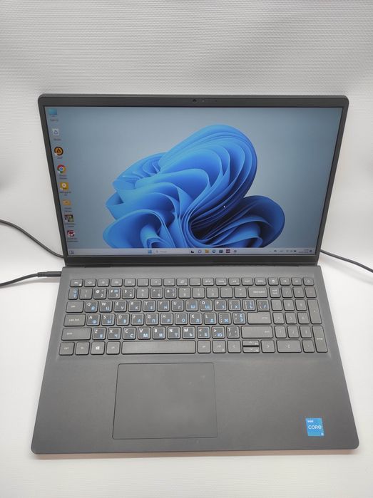Офісний ноутбук Dell Inspiron 3511+SSD 256Gb+RAM 8 Gb