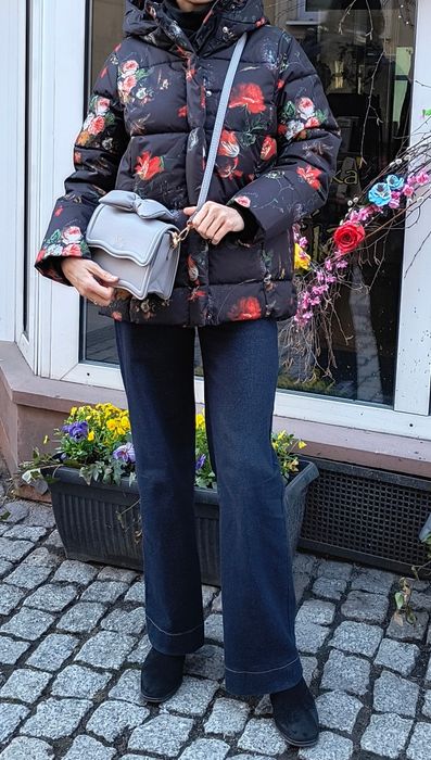 Mała torebka damska szara cross body na pasku, jedna komora
