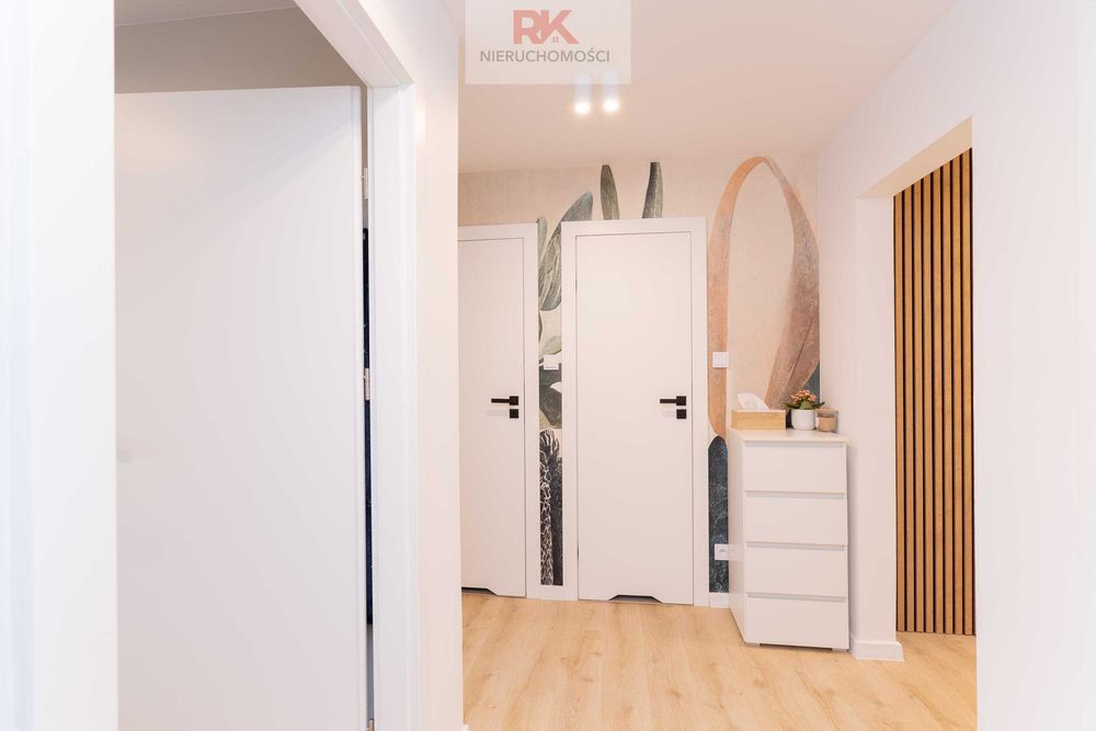 Do wynajęcia mieszkanie (4 pokoje, balkon, parking)