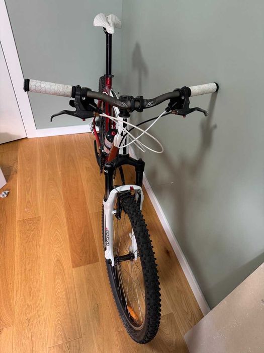 Велосипед Specialized Rockhopper, дуже легкий 11кг, колеса 26, розмір 21 дюйм(XL)