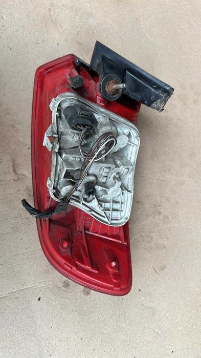 AUDI A3 8P 5D Lampa Lewy Tył 8P4945095C