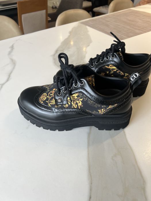 Sapatos versace jeans couture