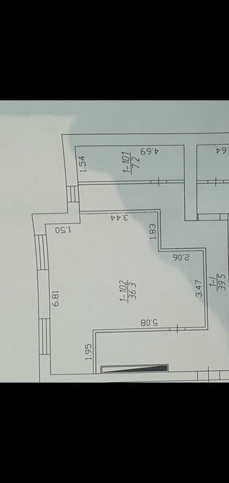 Приміщення 43 кв  .м..  10 поверх з вікнами висота 3 метри