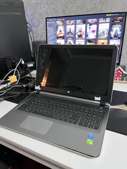 Ноутбук HP Pavilion 15-ab007ur