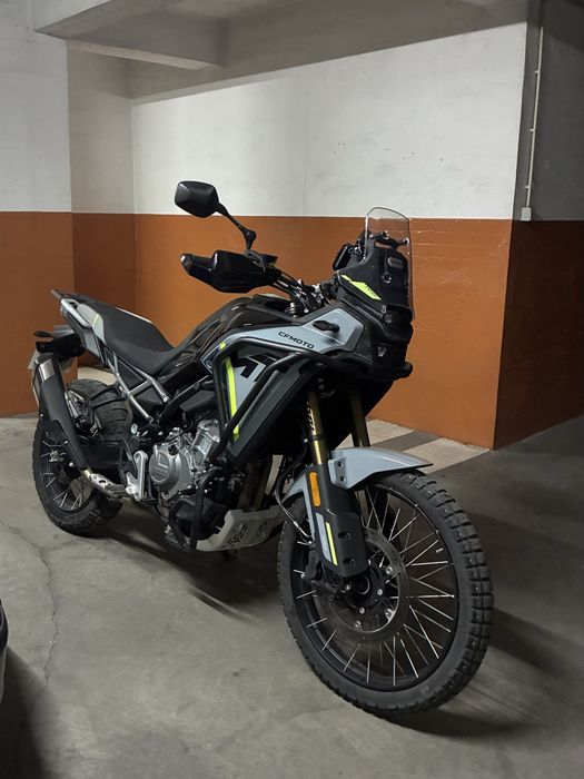 CFMOTO 540 MT — 2025 — 1.500 km — Como Nova