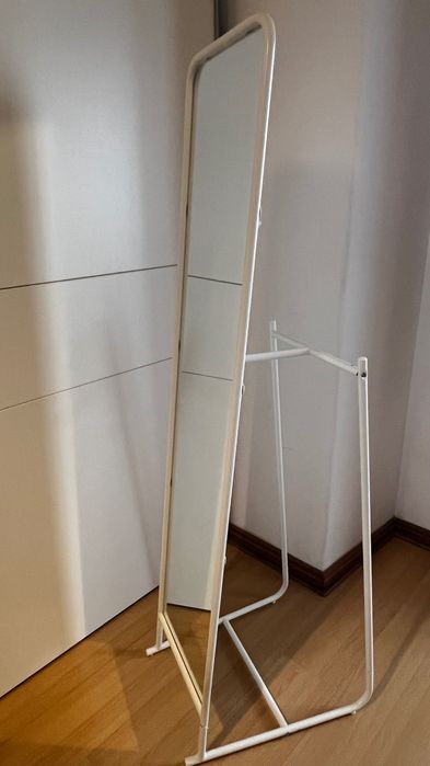Espelho de chão -  IKEA- KNAPPER