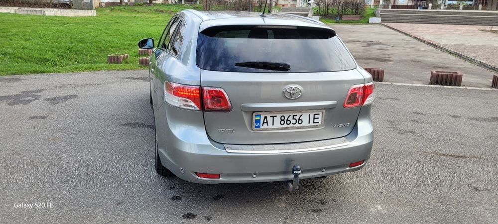 Продам Toyota Avensis