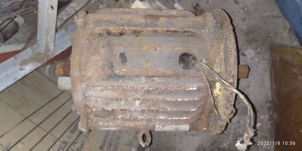 Продам електродвигуна .