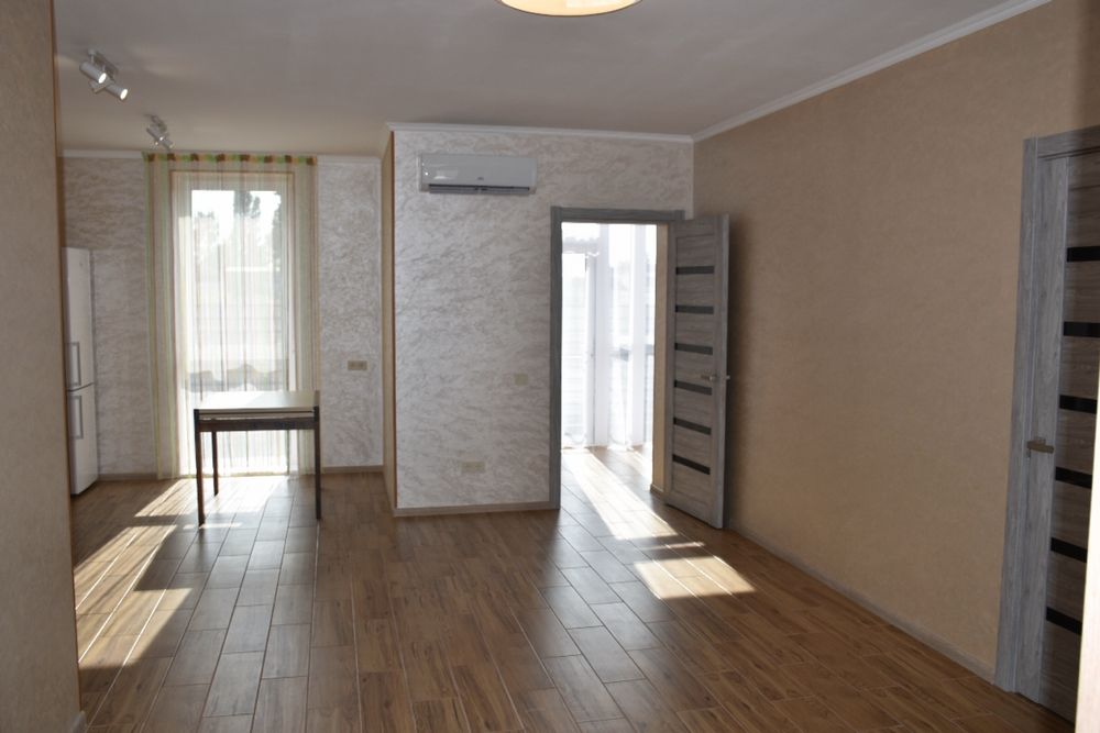 Продам двокімнатну квартиру Калинівка Фастівський райо ЖК. Калинатаун.