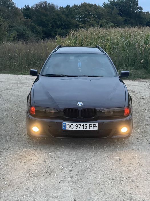BMW e39.          .