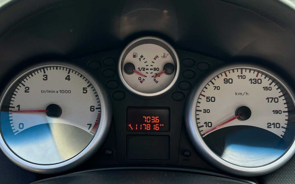 Peugeot 207 2010
