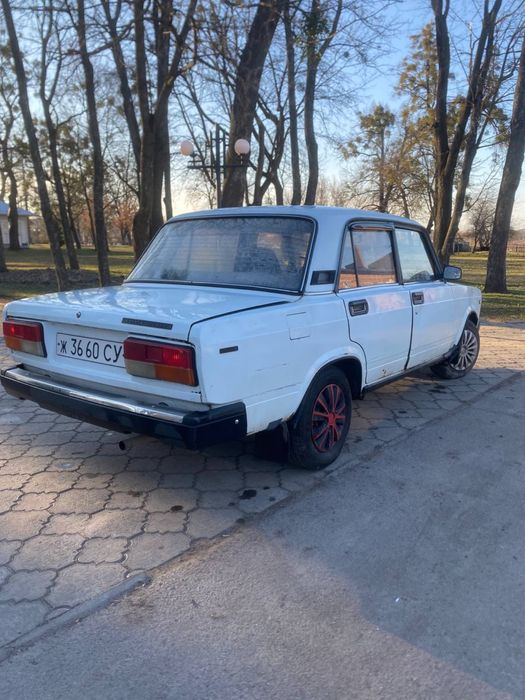 Продам авто ваз 2107