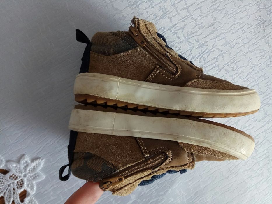 Trampki Zara chłopięce na zamek z boku rozmiar 23 brązowe moro adidasy