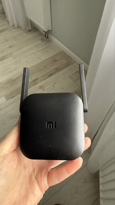 Ретранслятор Xiaomi Mi WiFi Range Extender Pro
