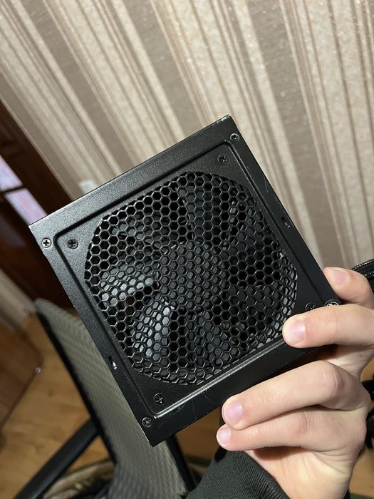 Блок живлення seasonic 500 ват