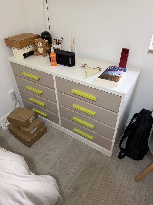 Quarto Completo – Roupeiro + Cama + Cómoda + Secretária