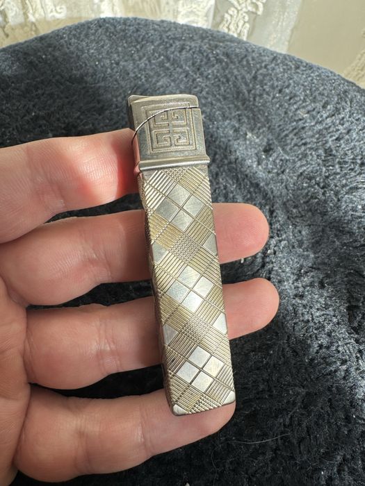 Продам вінтажні запальничкі Givenchy оригінал