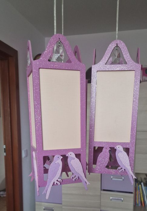 Piękna lampa żyrandol do pokoju dziecięcego fiolet róż