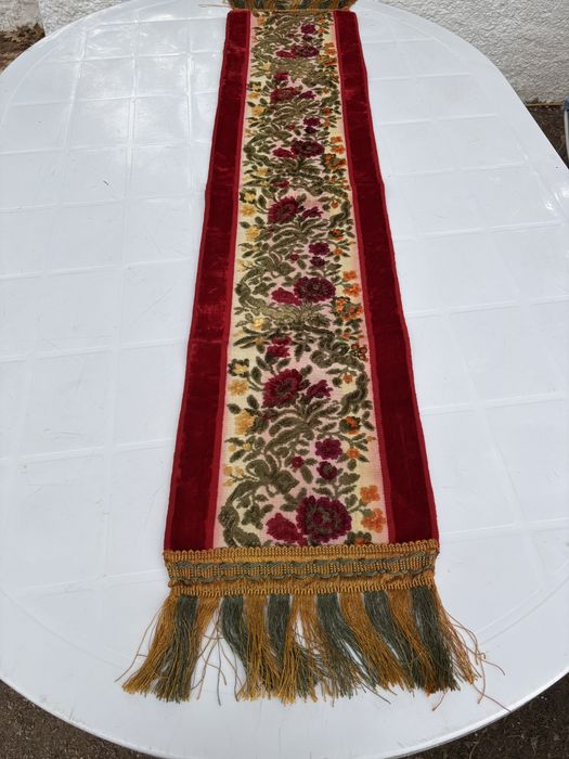 Pano em veludo antigo