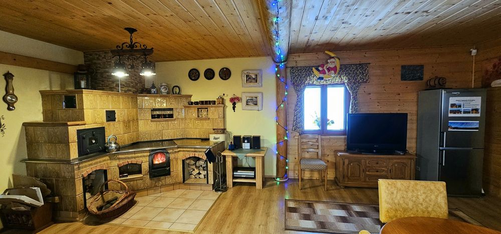 Domek w górach z tarasem widokowym.  Beskid Żywiecki.  Rajcza