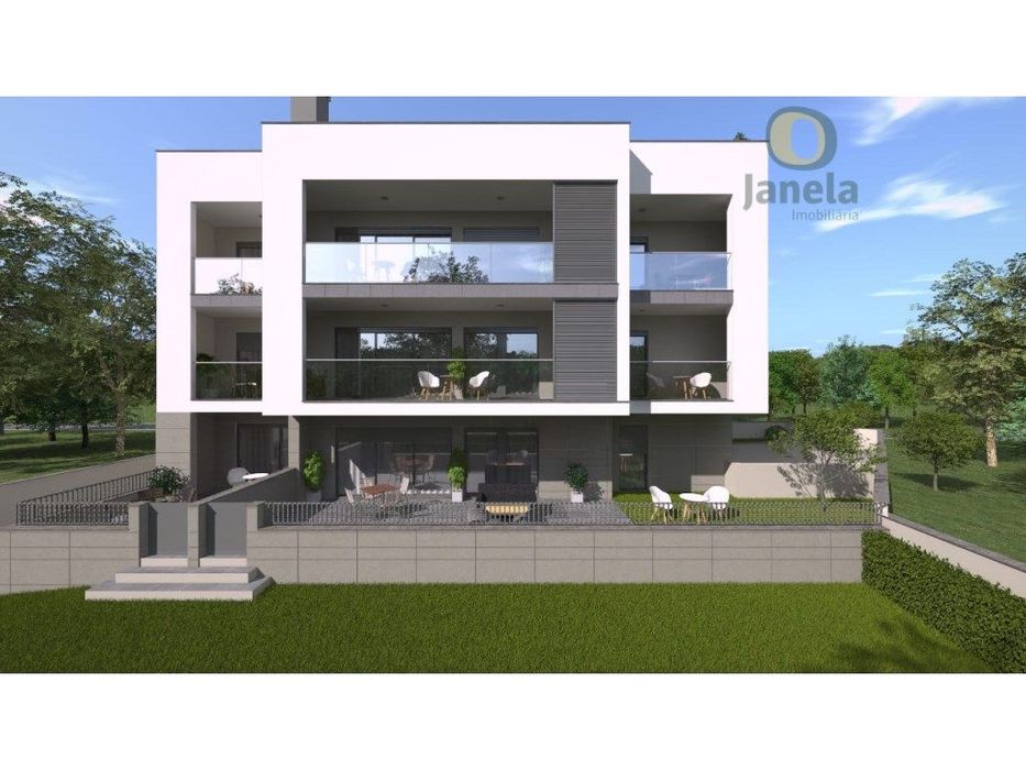 Excelente T2, NOVO, com piscina, jardim, arrecadação e garagem