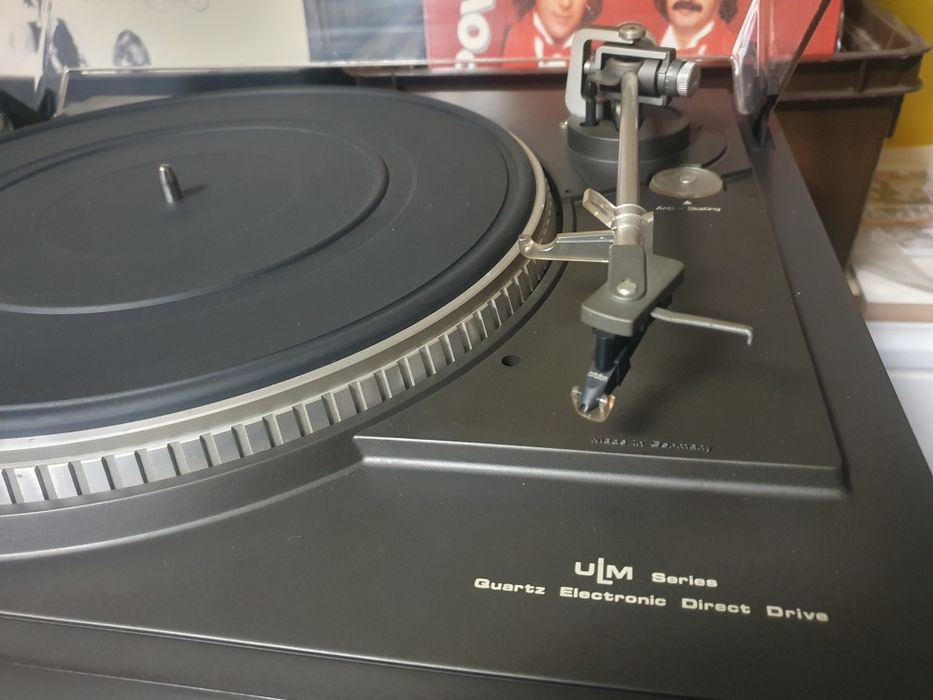 Gramofon Technics SL 1300
