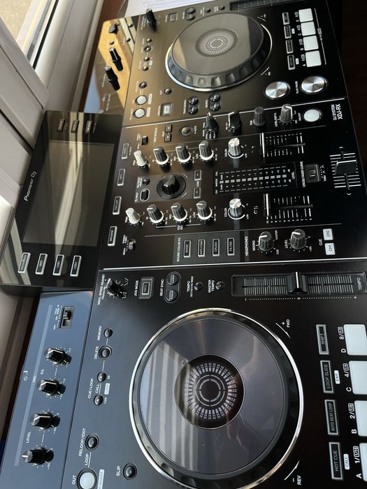 Konsola DJ PIONEER XDJ-RX  + słuchawki AKG181 dj