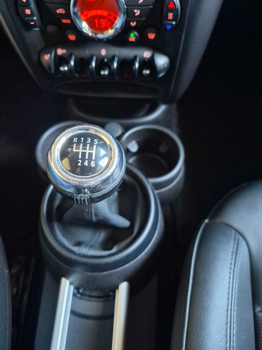 MINI Countryman 2014 VIN WMWZC5C58EWM18097 фото оголошення 8 з 16