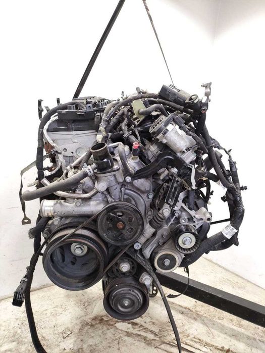 Jeep Wagoneer 2022 – kompletny silnik 5.7L z defektem.