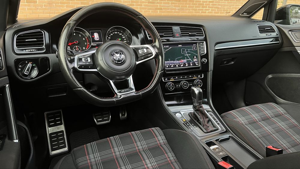 Vw Golf 7 Gti Caixa Dsg  Panorama